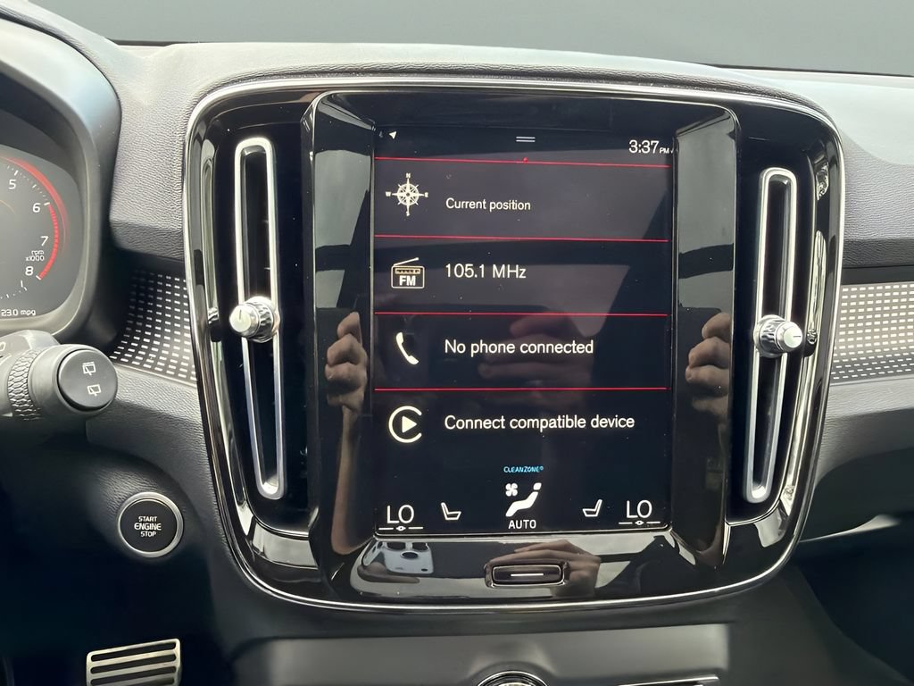 Used 2021 Volvo XC40 T5 R-Design w/ Climate Package AWD/4WD image 15