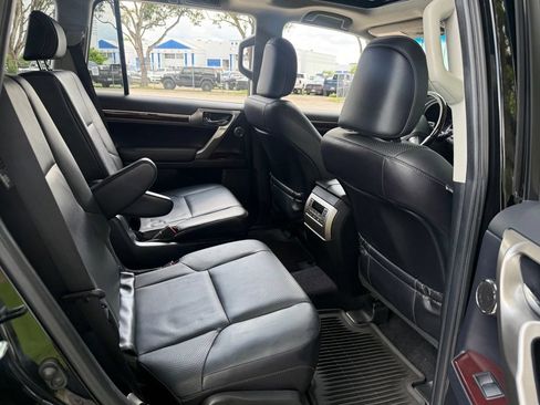 Used 2017 Lexus GX 460 Luxury AWD/4WD image 48