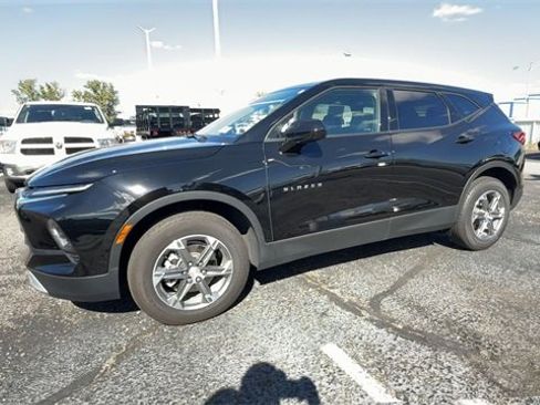Used 2023 Chevrolet Blazer LT w/ LPO, Floor Liner Package image 4