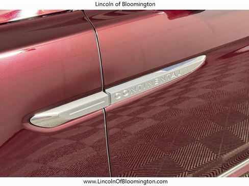 Used 2020 Lincoln Continental Reserve image 11