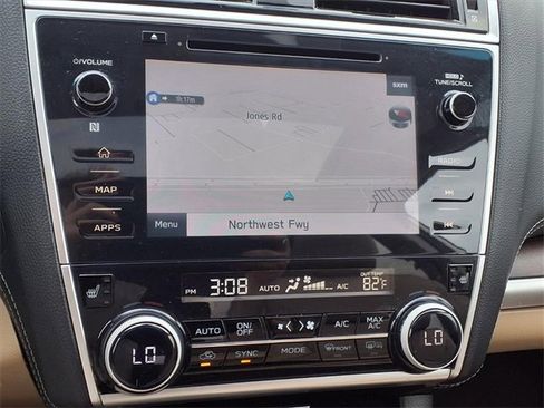 Used 2018 Subaru Outback 2.5i Limited image 17