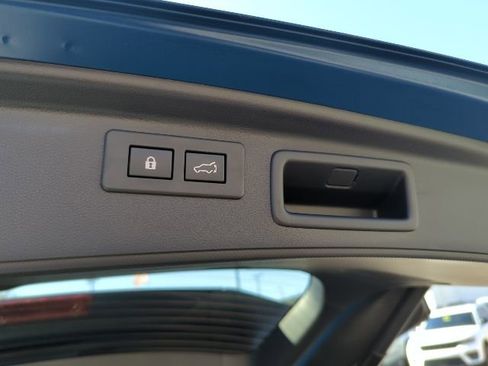 Used 2024 Subaru Forester Wilderness w/ Wilderness Package image 25