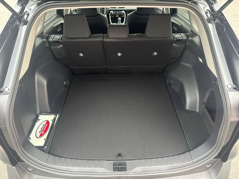 Used 2025 Toyota RAV4 LE image 20