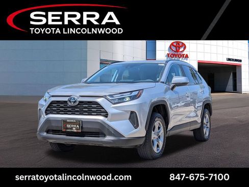 Used 2025 Toyota RAV4 XLE AWD/4WD image 1