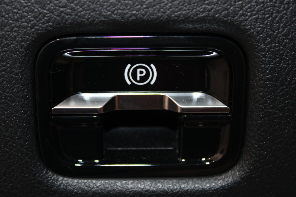 Used 2024 Mercedes-Benz C 300 Sedan image 36