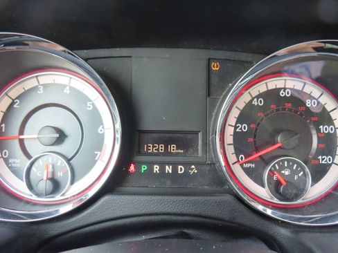 Used 2016 Dodge Grand Caravan American Value Package w/ UConnect Hands-Free Group FWD image 44