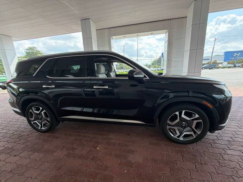 Used 2024 Hyundai Palisade Limited FWD image 5