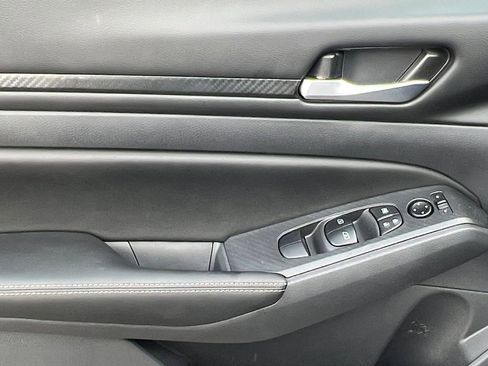 Certified 2025 Nissan Altima 2.5 SV FWD image 25