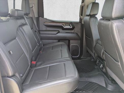 Used 2024 Chevrolet Silverado 1500 LT w/ Z71 Off-Road Package AWD/4WD image 25