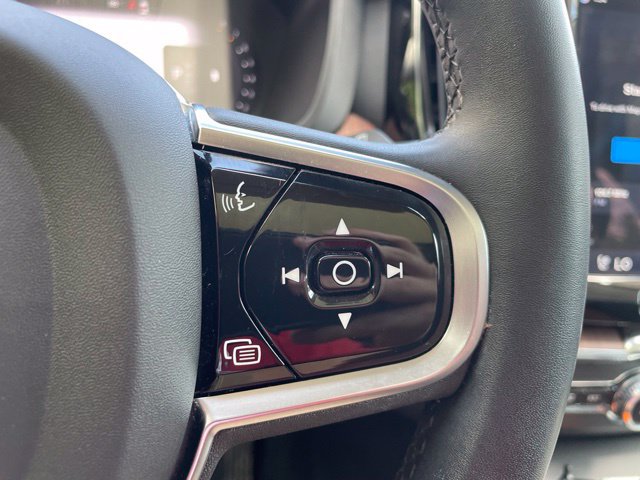 Used 2024 Volvo XC60 B5 Plus AWD/4WD image 21