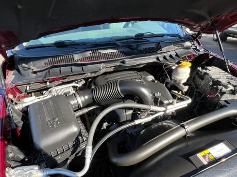 Used 2018 RAM 1500 Express w/ Express Value Package image 31