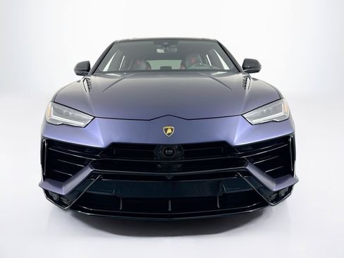 Used 2024 Lamborghini Urus S AWD/4WD image 2
