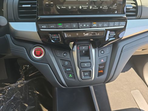 New 2026 Honda Odyssey EX-L image 24