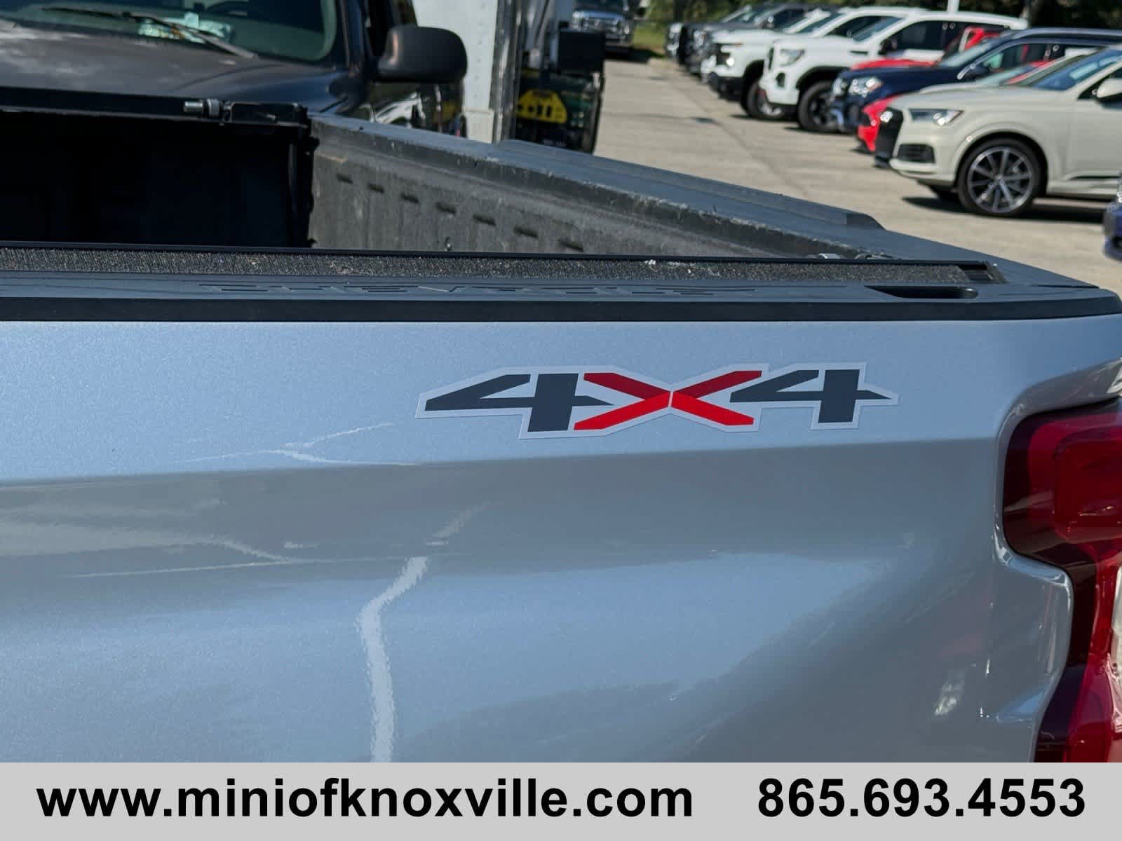 Used 2020 Chevrolet Silverado 1500 RST AWD/4WD image 10