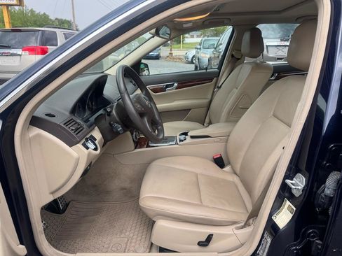 Used 2011 Mercedes-Benz C 300 4MATIC Sedan image 10