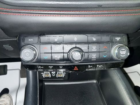 Used 2023 Dodge Durango GT image 20