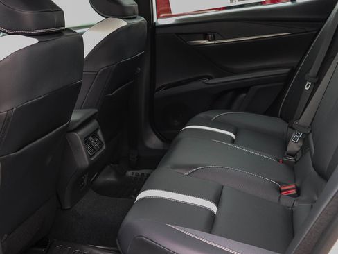 New 2026 Toyota Camry Hybrid FWD image 20