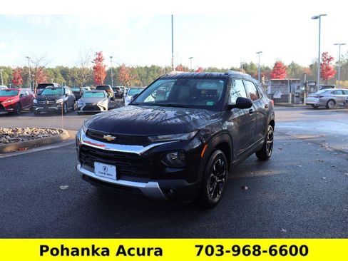 Used 2021 Chevrolet TrailBlazer LT w/ Convenience Package image 3