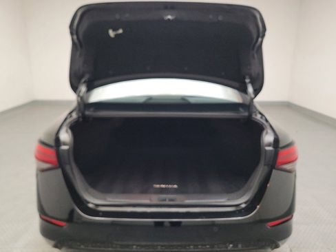 Used 2025 Nissan Sentra SV FWD image 29