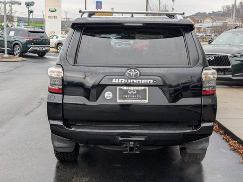 Used 2018 Toyota 4Runner SR5 image 6