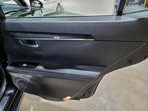 Used 2017 Lexus ES 350 w/ Accessory Package FWD image 21
