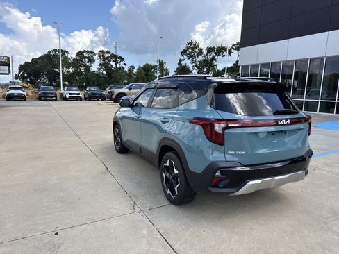 Certified 2025 Kia Seltos S FWD image 24