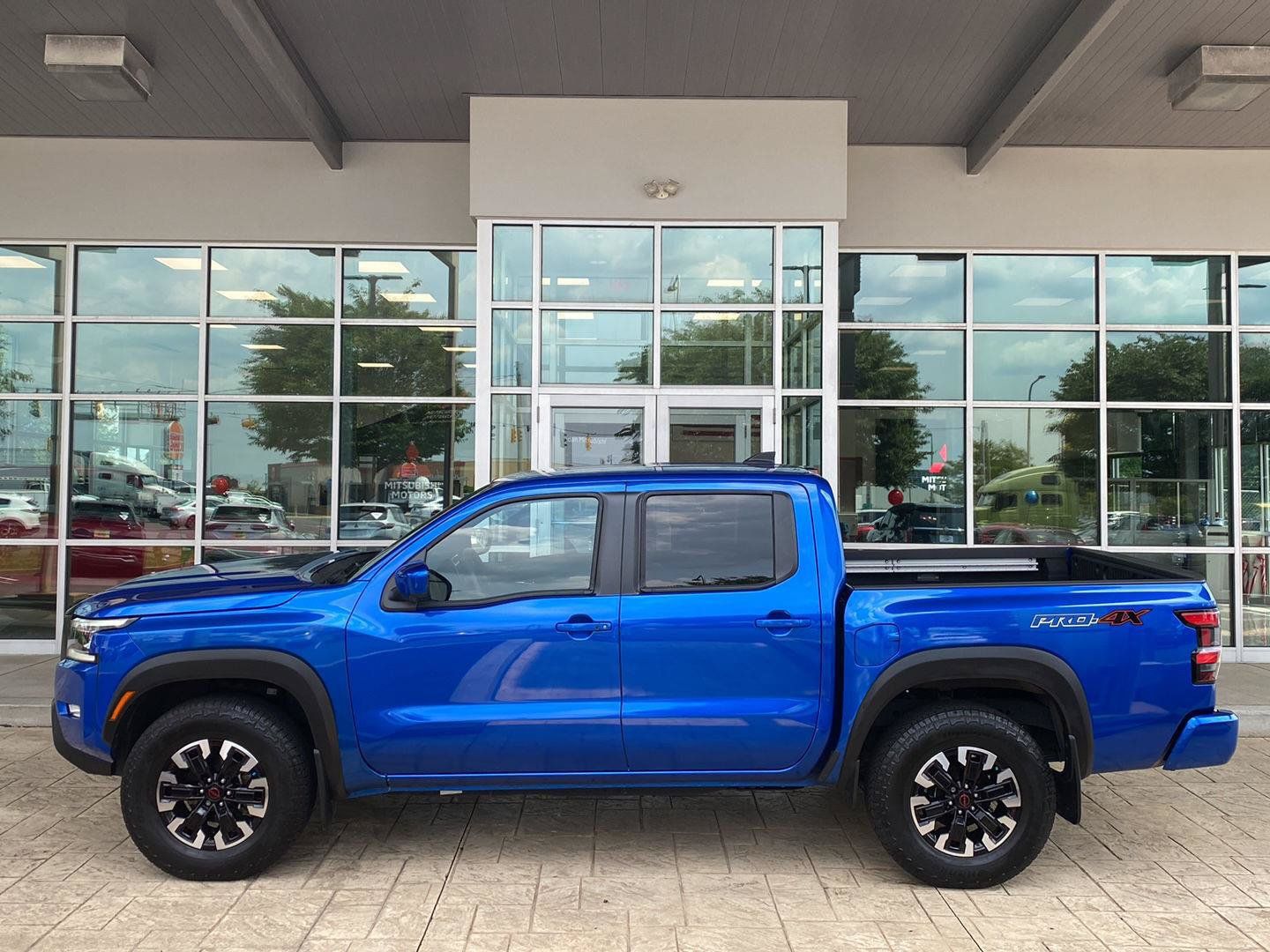 Certified 2024 Nissan Frontier PRO-4X w/ Pro Convenience Package AWD/4WD image 4