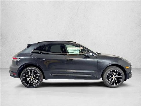 Used 2026 Porsche Macan AWD/4WD image 8