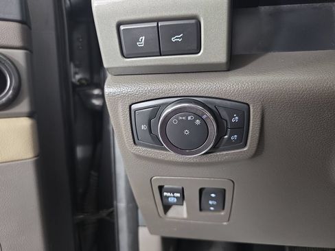 Used 2019 Ford Expedition Max XLT w/ Equipment Group 202A AWD/4WD image 69