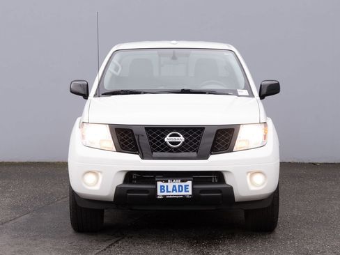Used 2018 Nissan Frontier SV w/ Value Truck Package image 15