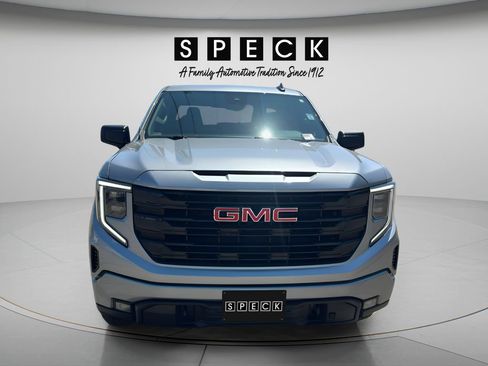 Used 2024 GMC Sierra 1500 Elevation w/ Preferred Package AWD/4WD image 8