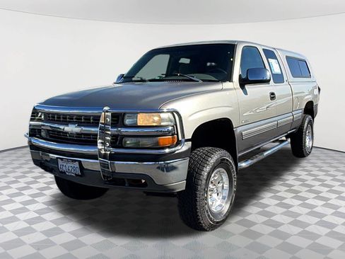 Used 2000 Chevrolet Silverado 1500 LS AWD/4WD image 1