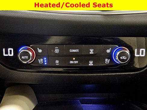 Used 2022 Buick Enclave Premium w/ Experience Buick Package image 33