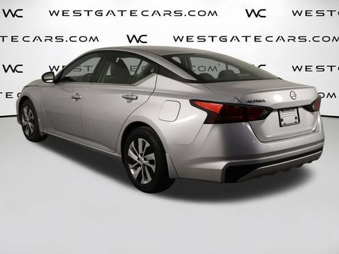 Used 2024 Nissan Altima 2.5 S FWD image 35