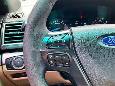 Used 2017 Ford Explorer 4WD image 18