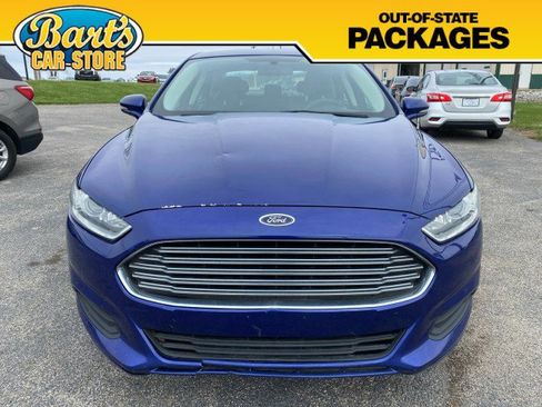 Used 2016 Ford Fusion SE image 2