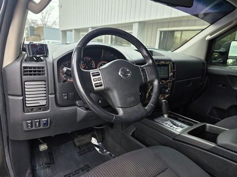 Used 2011 Nissan Titan S image 9