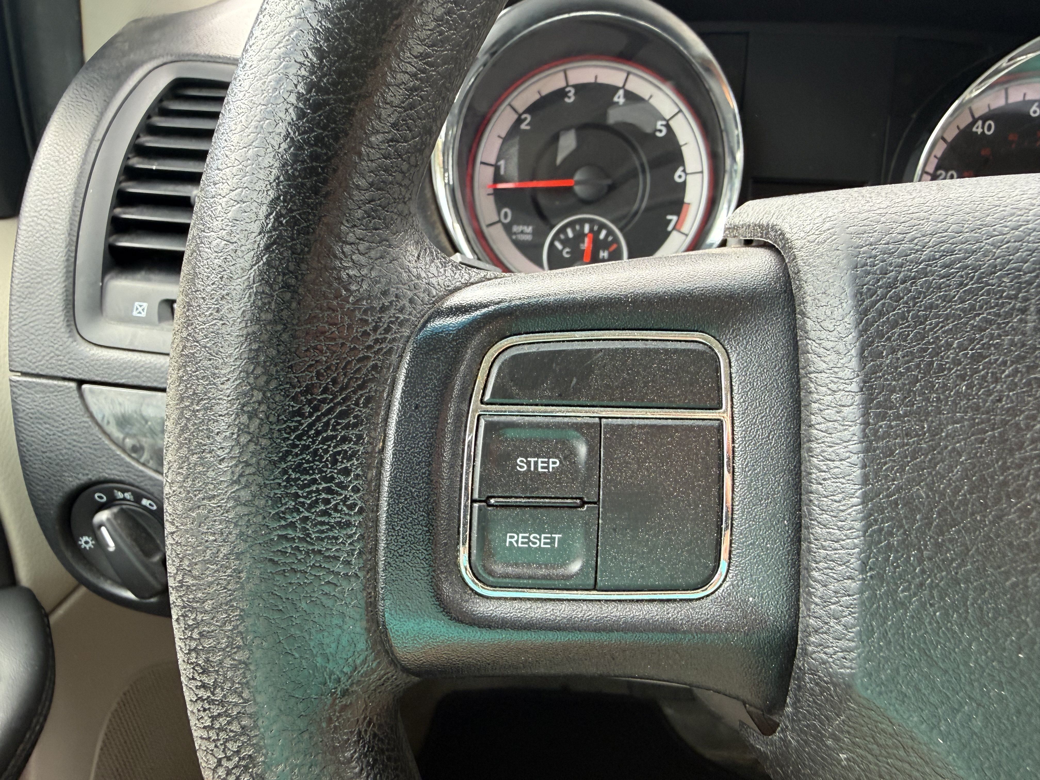 Used 2014 Dodge Grand Caravan SE w/ Quick Order Package 29E SE FWD image 20