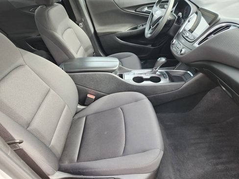 Used 2020 Chevrolet Malibu LT image 18