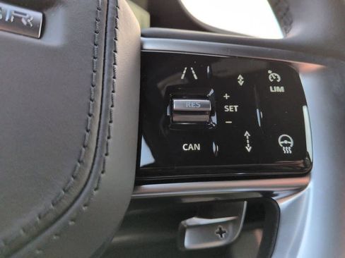 New 2026 Land Rover Range Rover SE image 26