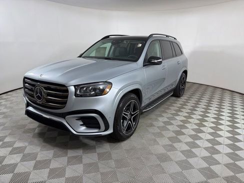 New 2026 Mercedes-Benz GLS 450 4MATIC image 3