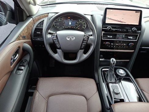 Certified 2024 INFINITI QX80 Premium Select w/ Cargo Package image 12