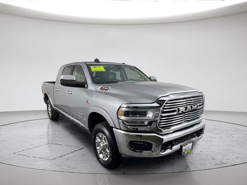 Used 2022 RAM 3500 Laramie AWD/4WD image 1