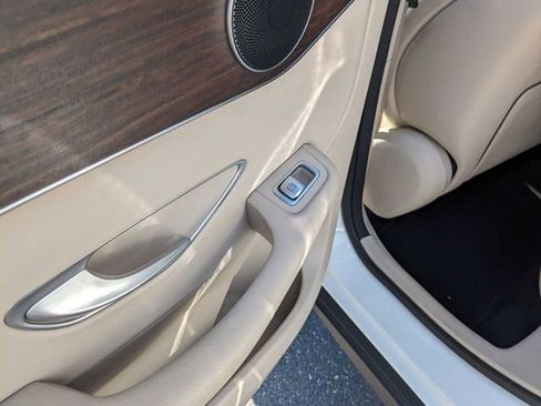 Used 2022 Mercedes-Benz GLC 300 4MATIC image 28