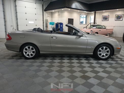 Used 2004 Mercedes-Benz CLK 320 Cabriolet image 12