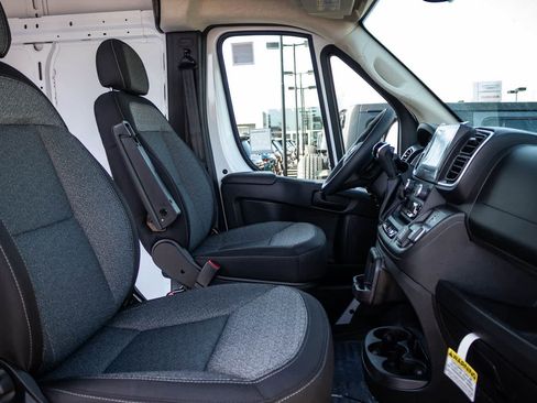 New 2026 RAM ProMaster 2500 w/ Quick Order Package 22G SLT FWD image 18