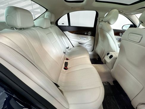 Used 2019 Mercedes-Benz E 300 image 26