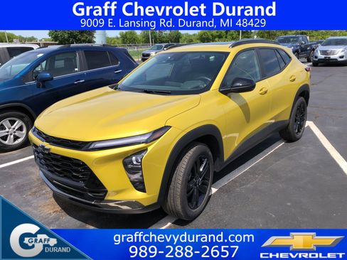 Used 2025 Chevrolet Trax ACTIV w/ Driver Confidence Package FWD image 1