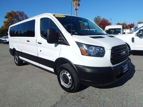 Used 2018 Ford Transit 350 XL image 10