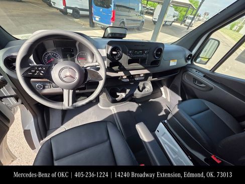 New 2025 Mercedes-Benz Sprinter 2500 image 11